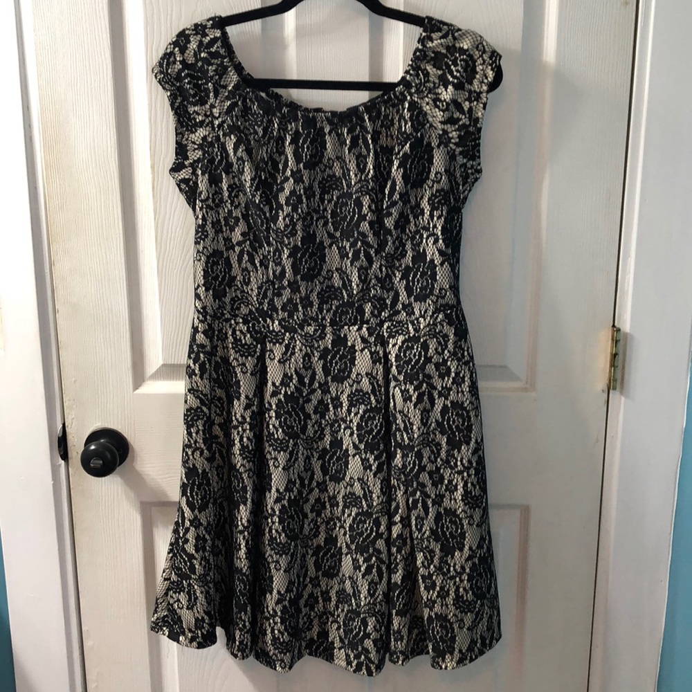 Formal Forever 21+ dress